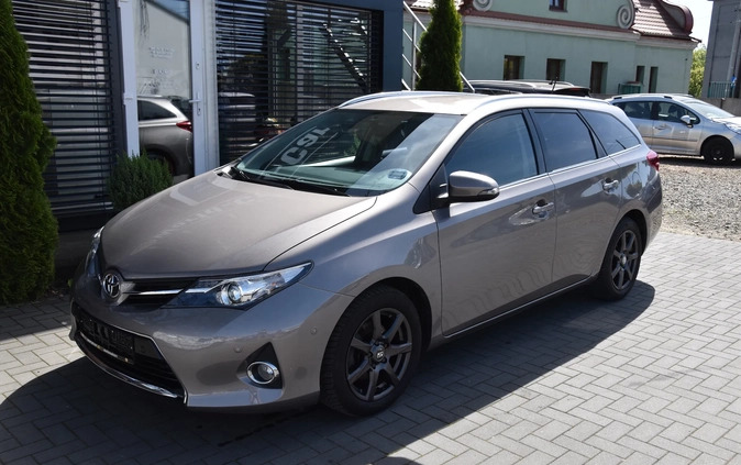 Toyota Auris cena 43999 przebieg: 123036, rok produkcji 2013 z Ścinawa małe 254